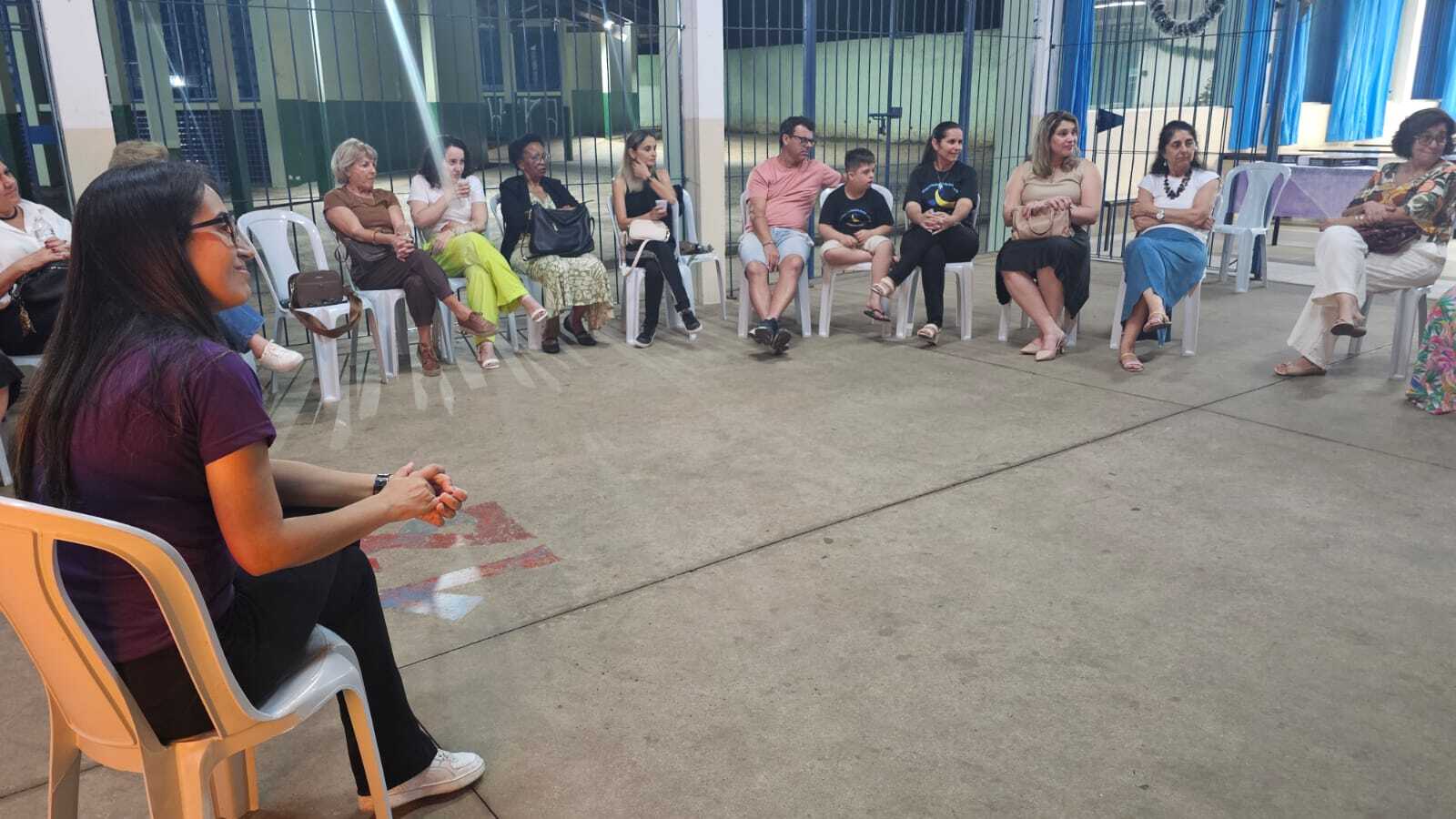 “Diálogo para mães” realizado pela Prefeitura de Amparo atraiu dezenas de participantes