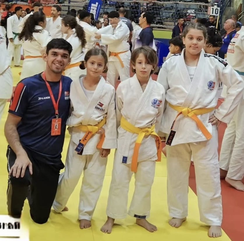 Atletas de Amparo sobem no pódio na Copa São Paulo