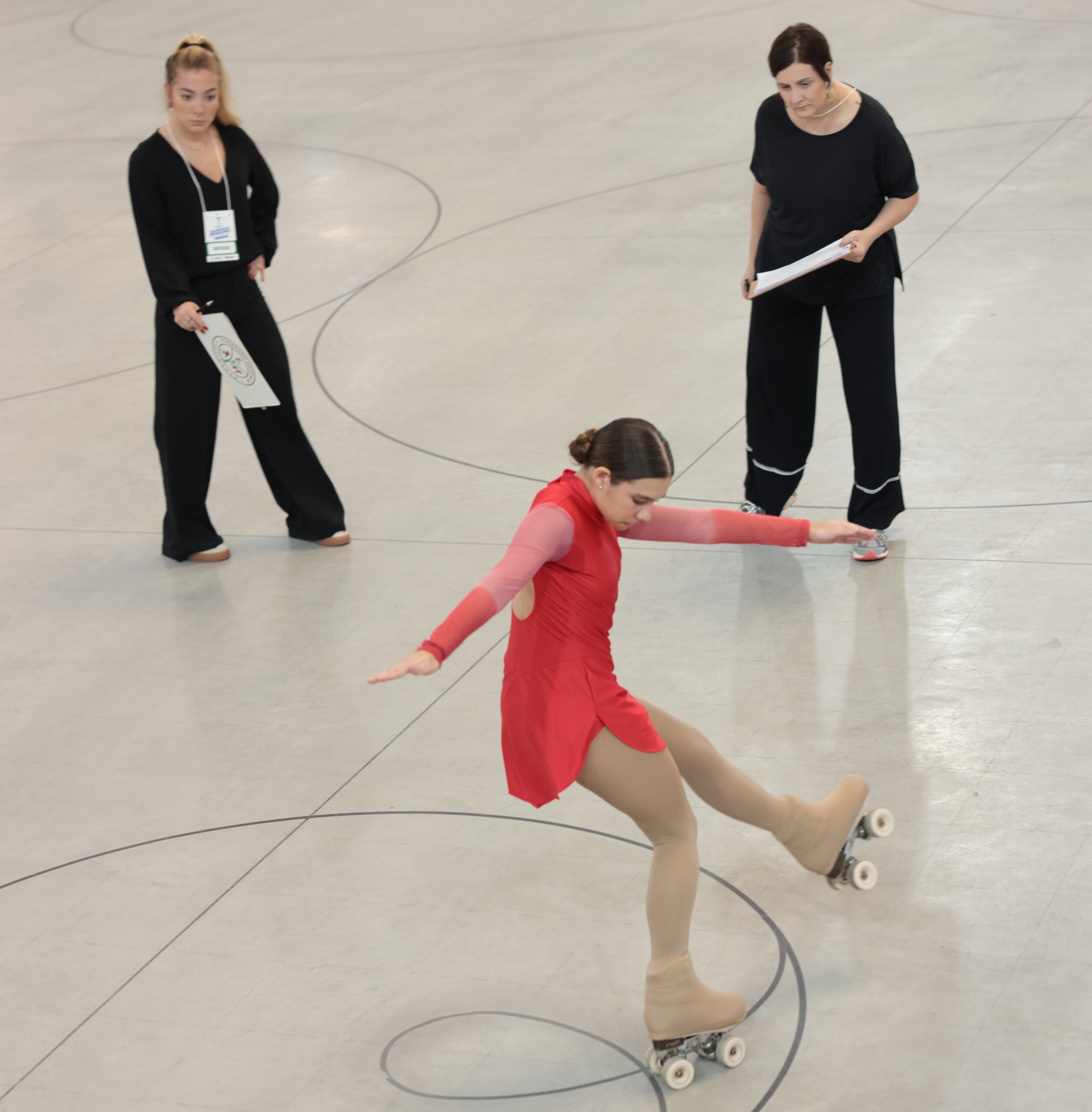 Campeonato Brasileiro de Patinação começa com talentos internacionais em Amparo
